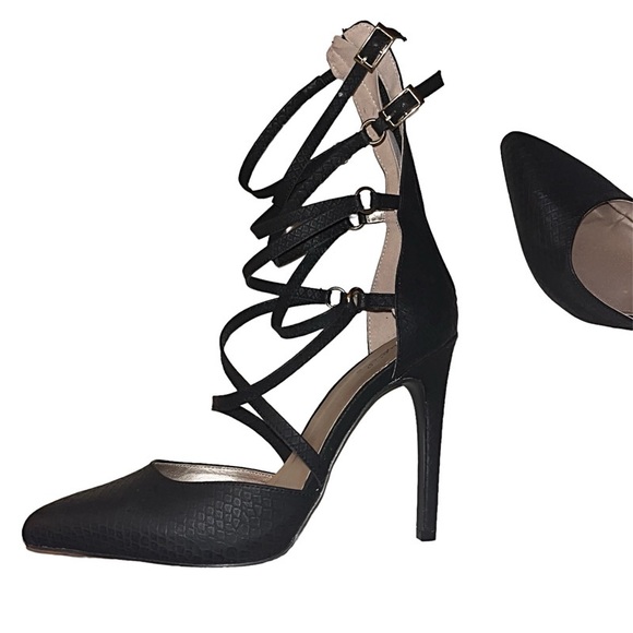 Black Snakeskin Point Toe Stiletto Heels - Picture 4 of 5